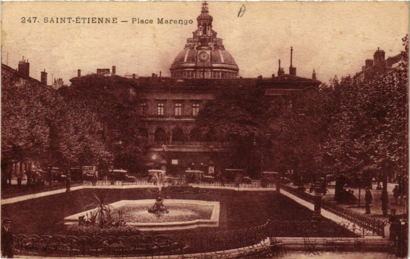 Carte postale ancienne Saint-Etienne Place Marengo