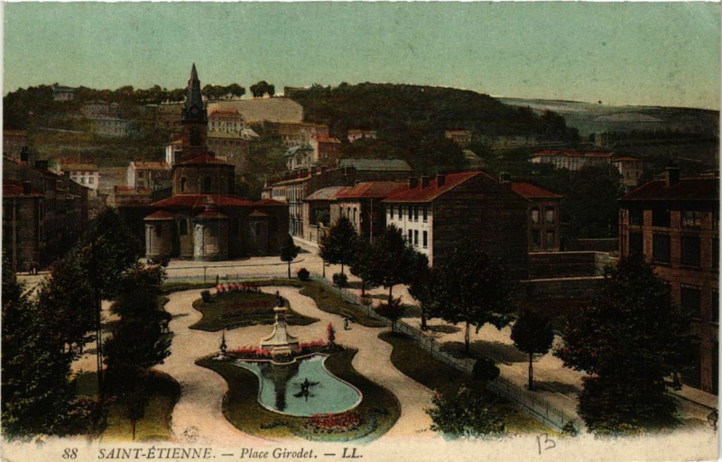 Carte postale ancienne Saint-Etienne Place Girodet