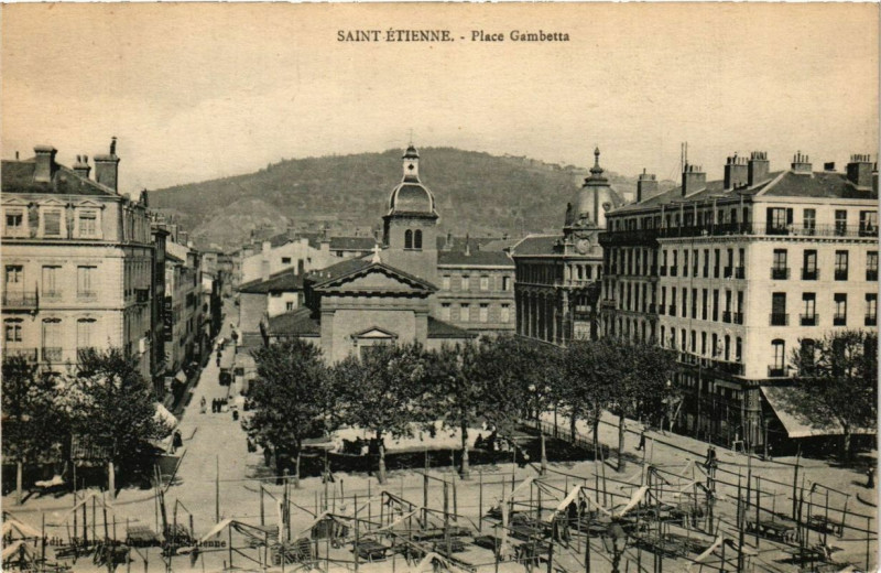 Carte postale ancienne Saint-Etienne Place Gambetta