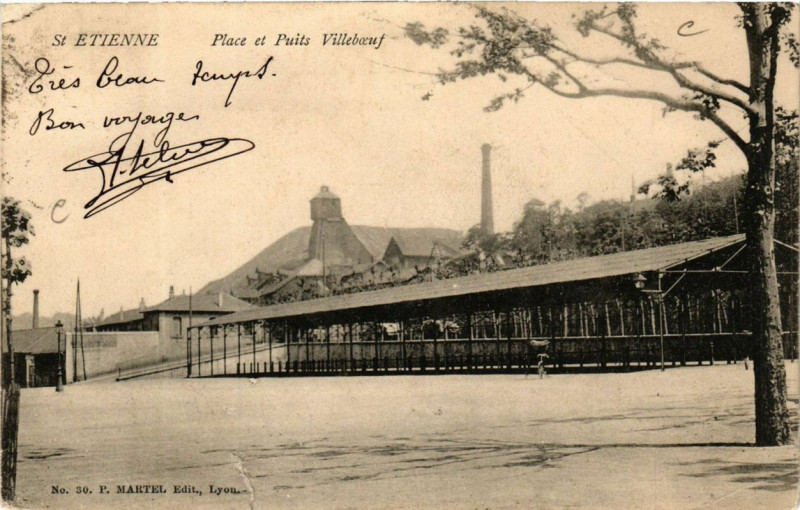 Carte postale ancienne Saint-Etienne Place et Puits VilleBOEUF