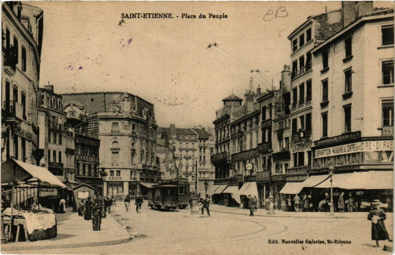 Carte postale ancienne Saint-Etienne Place du Peuple