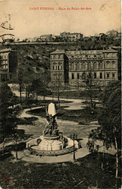 Carte postale ancienne Saint-Etienne Place du Palais des Arts