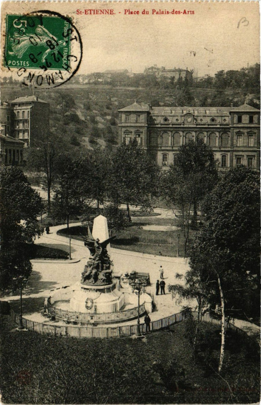 Carte postale ancienne Saint-Etienne Place du Palais des Arts