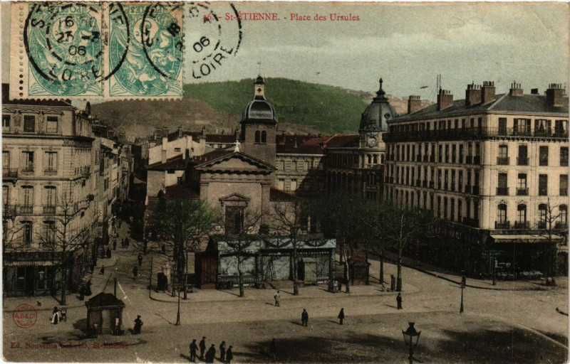Carte postale ancienne Saint-Etienne Place des Ursules