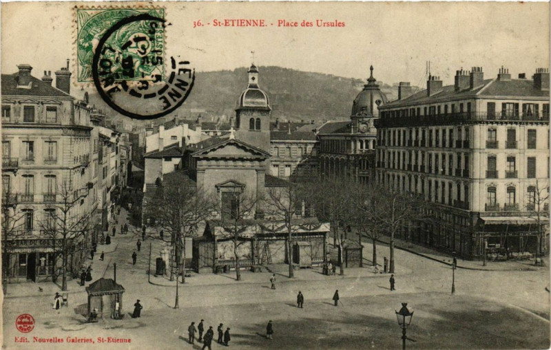Carte postale ancienne Saint-Etienne Place des Ursules