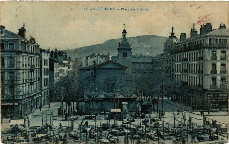 Carte postale ancienne Saint-Etienne Place des Ursules