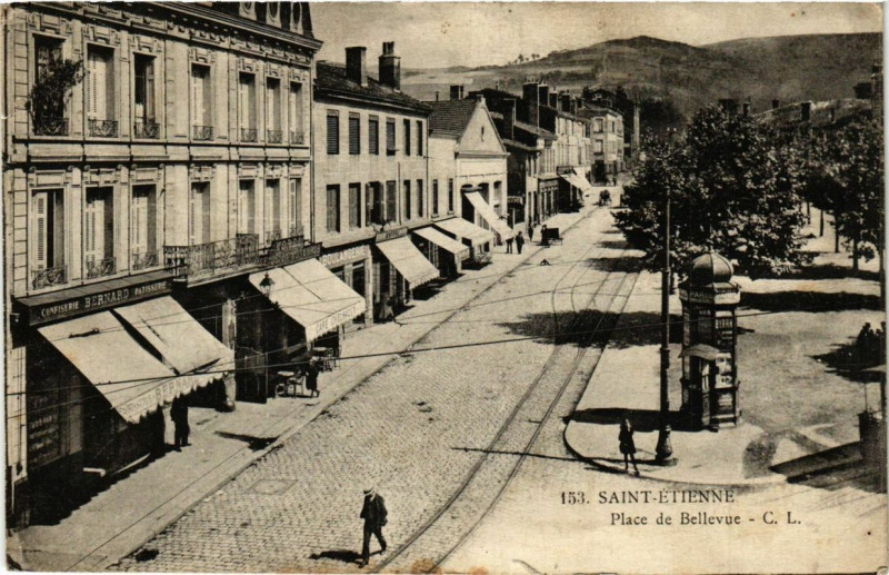 Carte postale ancienne Saint-Etienne Place de Bellevue