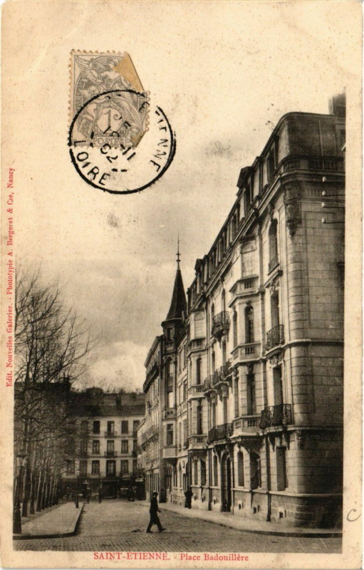 Carte postale ancienne Saint-Etienne Place Badouillere