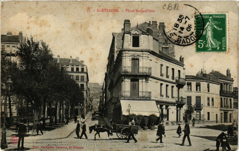 Carte postale ancienne Saint-Etienne Place Badouillere