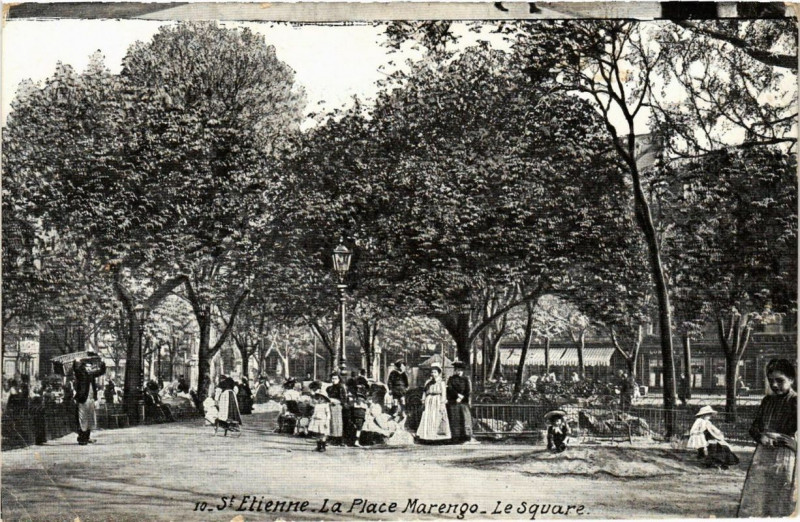 Carte postale ancienne Saint-Etienne La Place Marengo Le Square