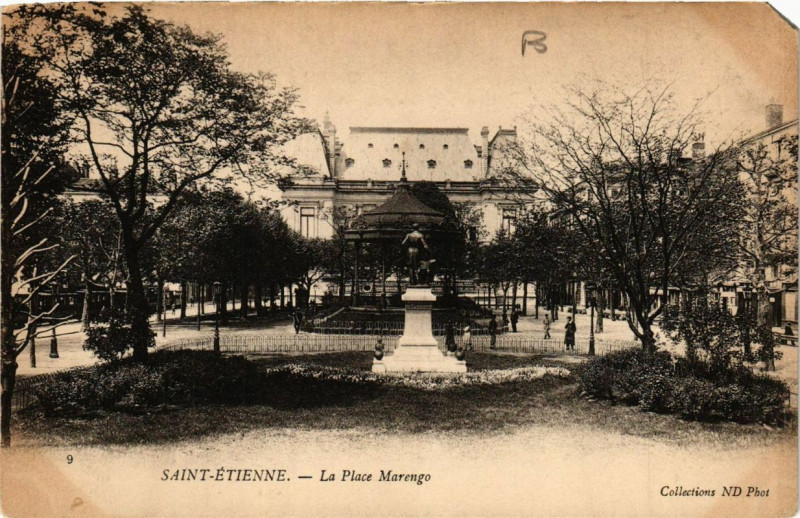 Carte postale ancienne Saint-Etienne La Place Marengo
