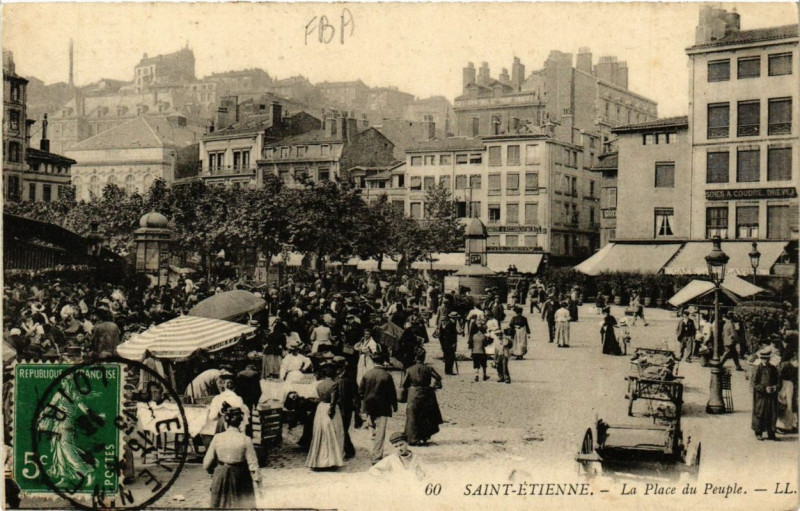 Carte postale ancienne Saint-Etienne La Place du Peuple