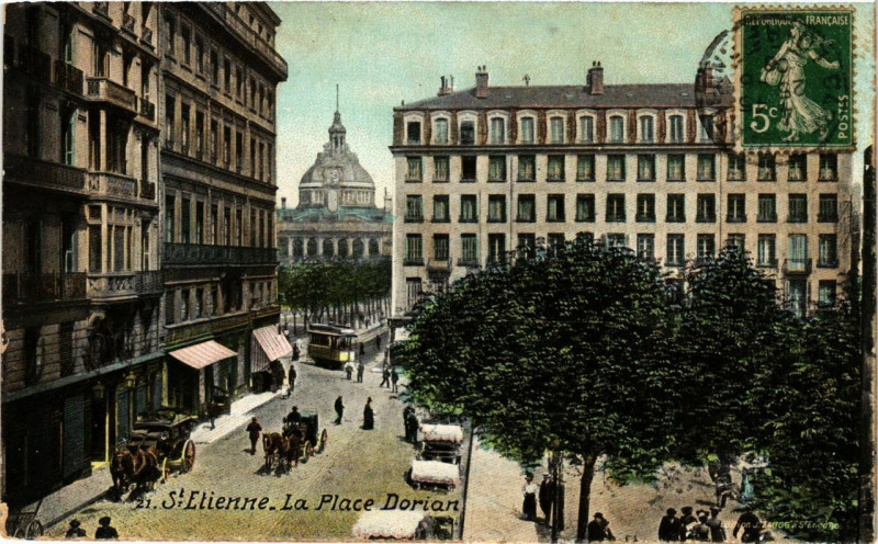 Carte postale ancienne Saint-Etienne La place Dorian