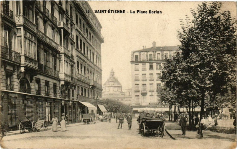 Carte postale ancienne Saint-Etienne La Place Dorian