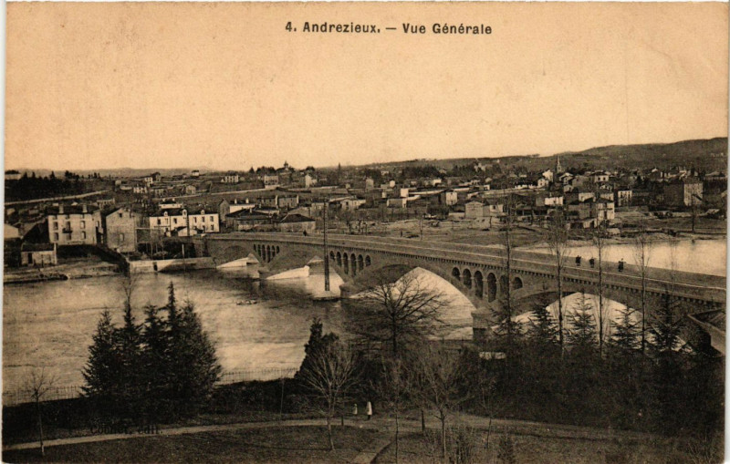 Carte postale ancienne Andrezieux - Vue Générale