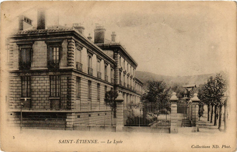 Carte postale ancienne Saint-Etienne - Le Lycée à Saint-Étienne