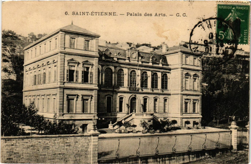 Carte postale ancienne Saint-Etienne - Palais des Arts à Saint-Étienne