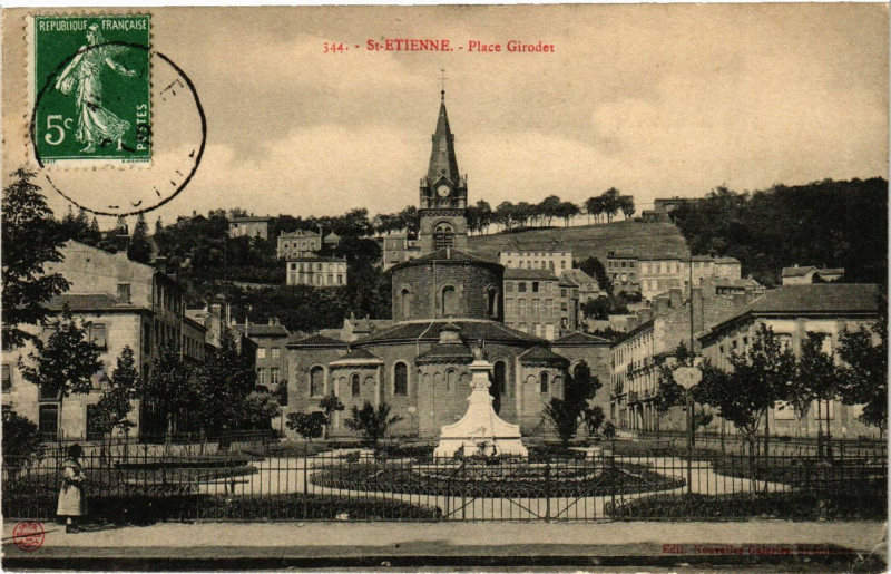 Carte postale ancienne Saint-Etienne - Place Girodet à Saint-Étienne