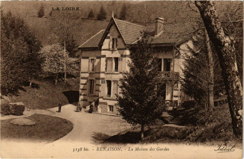 Carte postale ancienne Renaison - La Maison des Gardes à Renaison