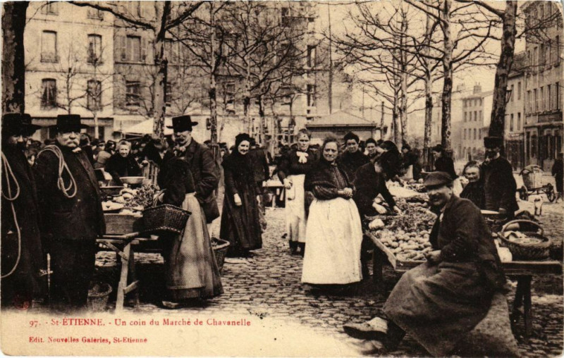 Carte postale ancienne Saint-Etienne - Un coin du Marché de Chavanelle à Saint-Étienne