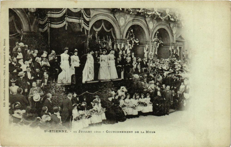 Carte postale ancienne Saint-Etienne - Couronnement de la Muse à Saint-Étienne