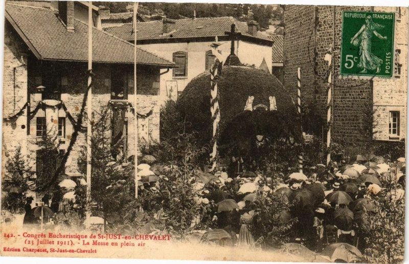 Carte postale ancienne Congres Eucharistique de Saint-Just-en-Chevalet - Messe en plein air à Saint-Just-en-Chevalet