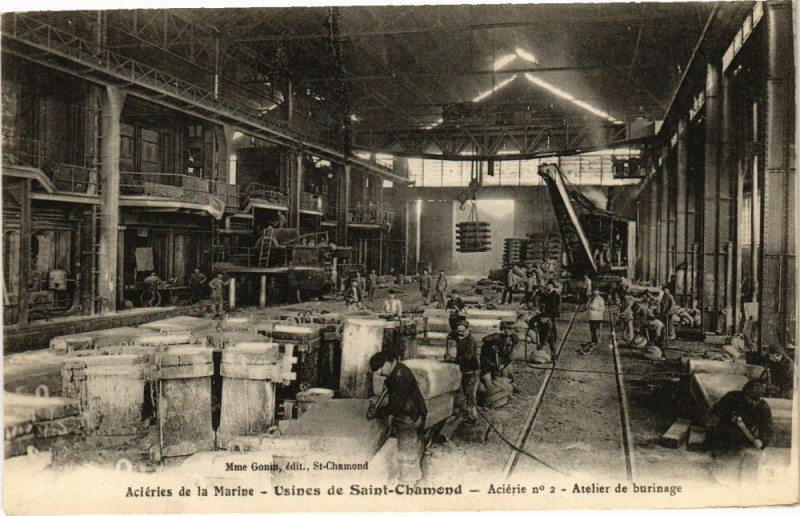 Carte postale ancienne Aciéries de la Marine Saint-Chamond - Atelier de burinage à Saint-Chamond