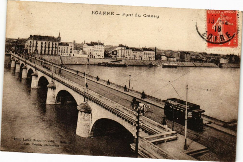 Carte postale ancienne Roanne - Pont du Coteau à Roanne