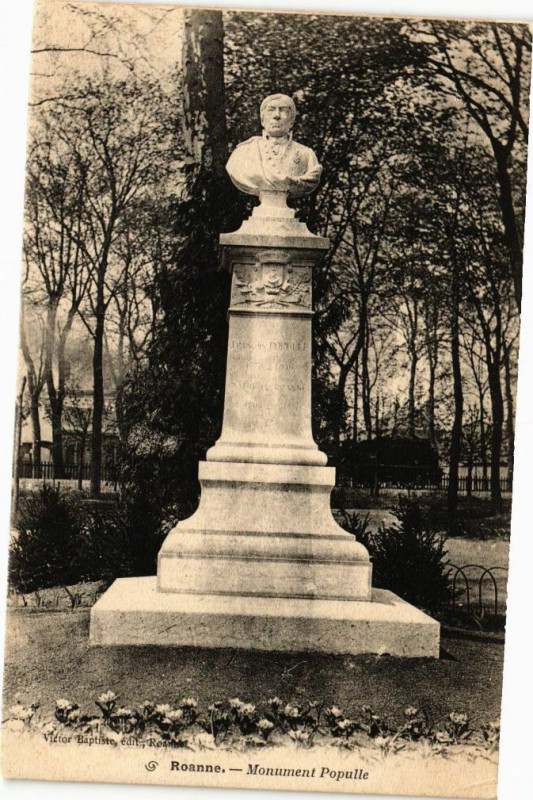 Carte postale ancienne Roanne - Monument Populle à Roanne