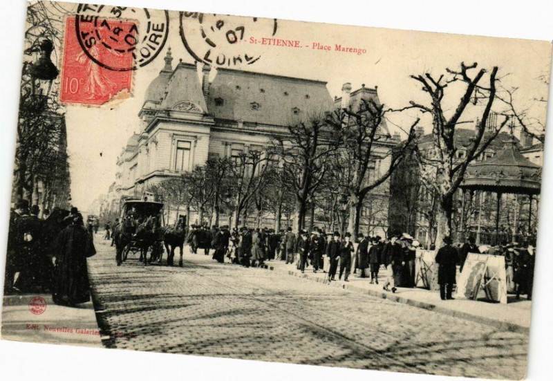 Carte postale ancienne Saint-Etienne - Place Marengo à Saint-Étienne