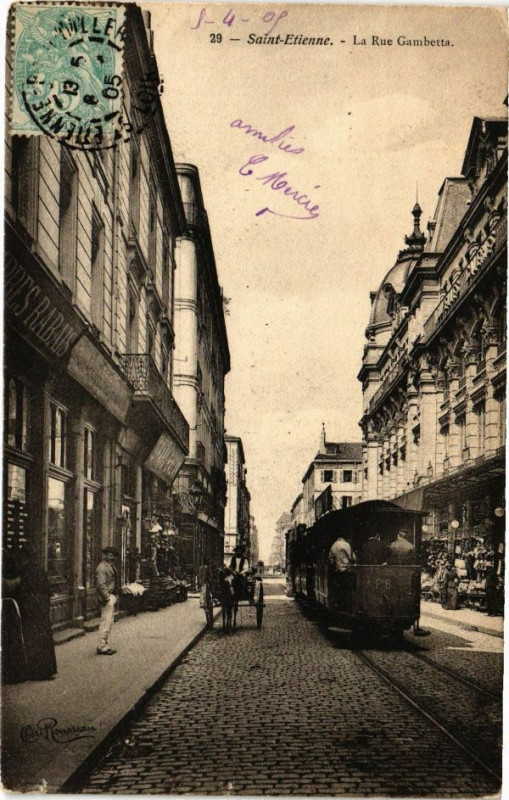 Carte postale ancienne Saint-Etienne - La Rue Gambetta à Saint-Étienne