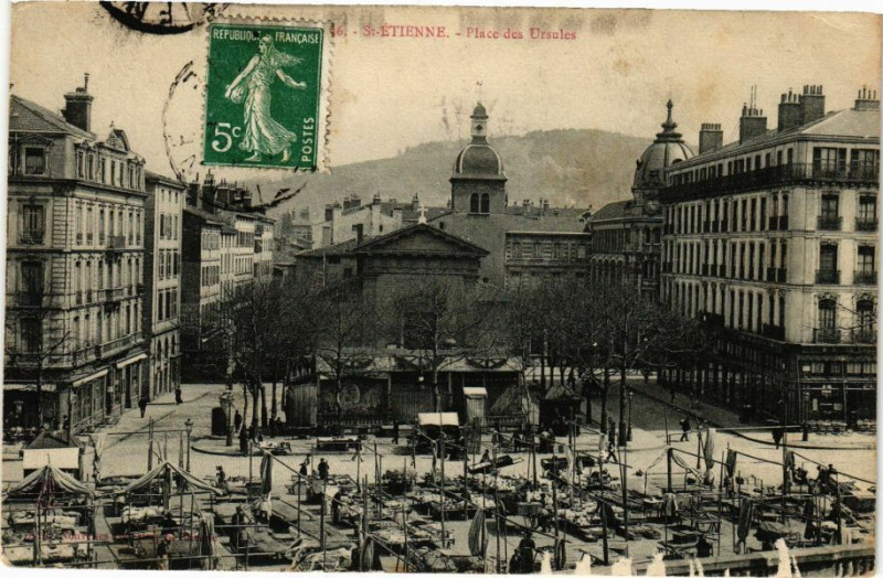 Carte postale ancienne Saint-Etienne - Place des Ursules à Saint-Étienne