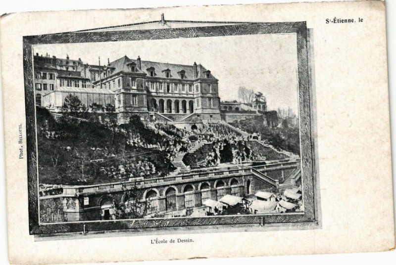 Carte postale ancienne Saint-Etienne - L'Ecole de Dessin à Saint-Étienne