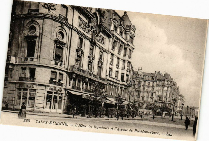Carte postale ancienne Saint-Etienne - L' Hotel desIngénieurs et l'Avenue du Président... à Saint-Étienne