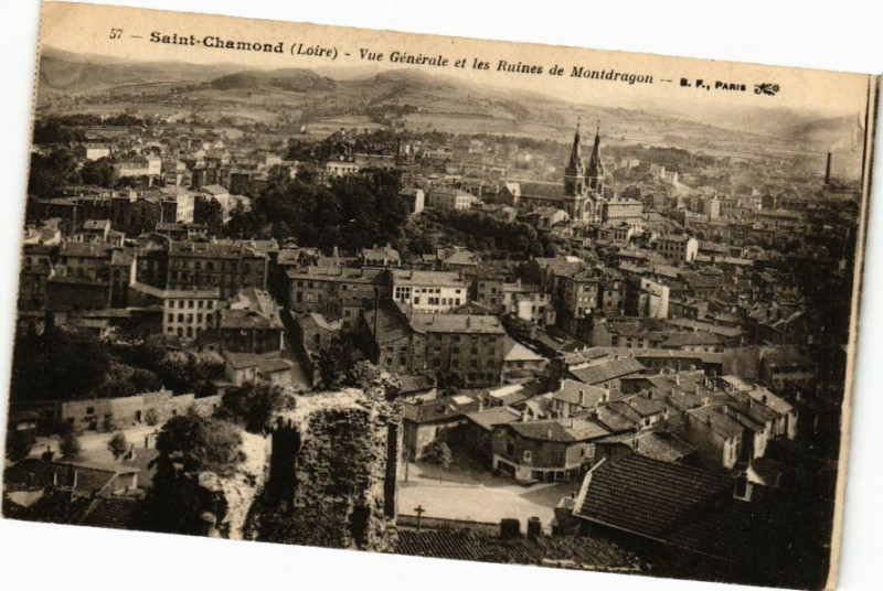 Carte postale ancienne Saint-Chamond - Vue Générale et les Ruines de Montdragon à Saint-Chamond