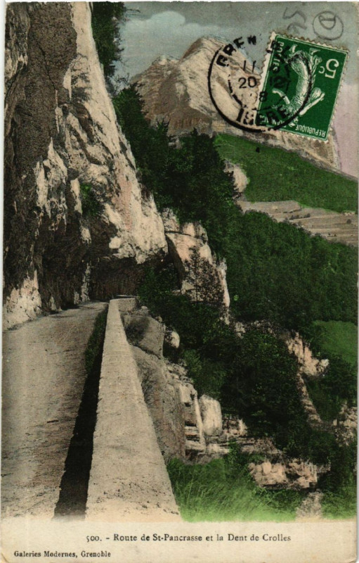 Carte postale ancienne Route de St-Pancrasse et la Dent de Crolles à Crolles