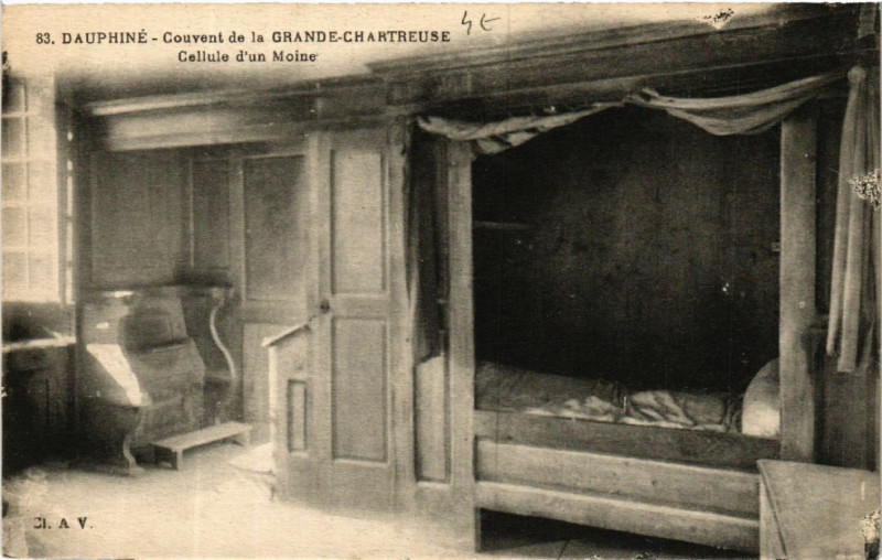 Carte postale ancienne Couvent de la Grande-Chartreuse - Cellule d'un Moine