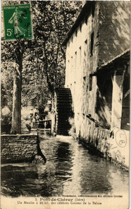 Carte postale ancienne Pont-de-Cheruy - Un Moulin à Pont-de-Chéruy