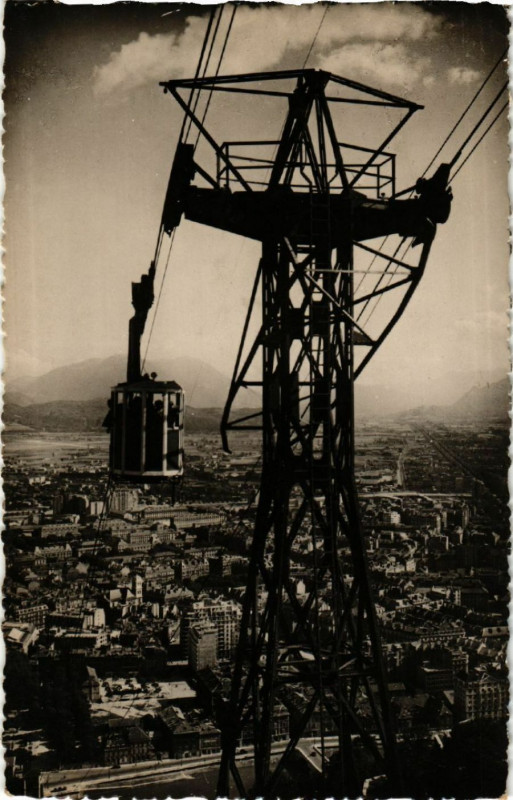 Carte postale ancienne Grenoble - Le Téléphérique de la Bastille à Grenoble