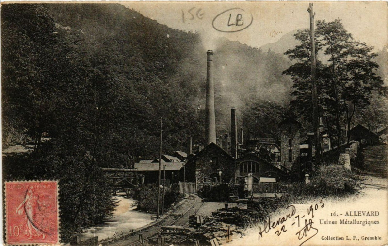 Carte postale ancienne Allevard - Usines Métallurgiques à Allevard