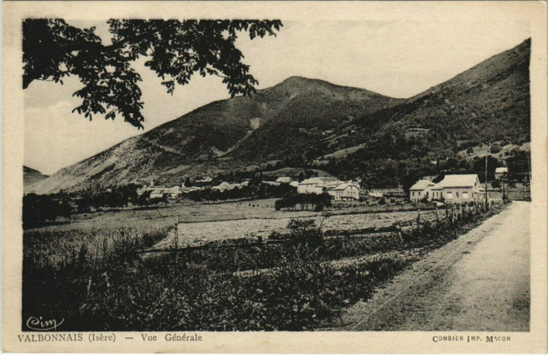 Carte postale ancienne Valbonnais - Vue générale à Valbonnais