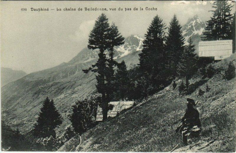 Carte postale ancienne Dauphiné - La chaine Belledonne vue du pas de la Coche