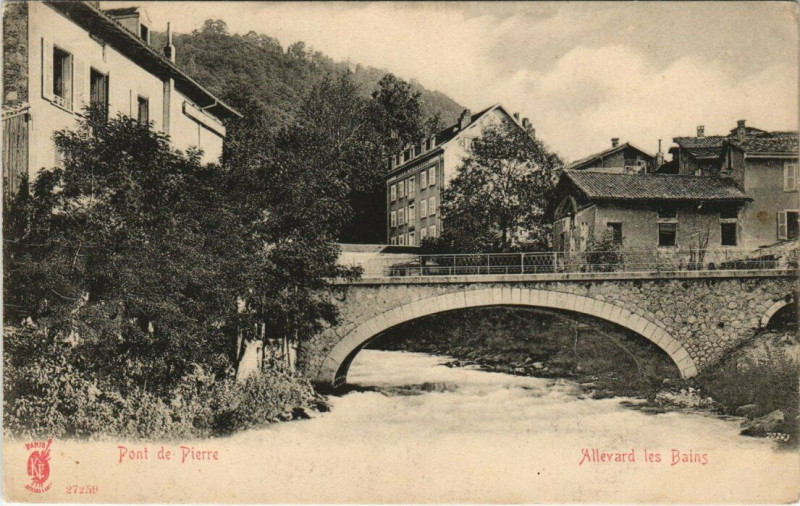 Carte postale ancienne Pont-de-Pierre - Allevard-les-Bains à Allevard