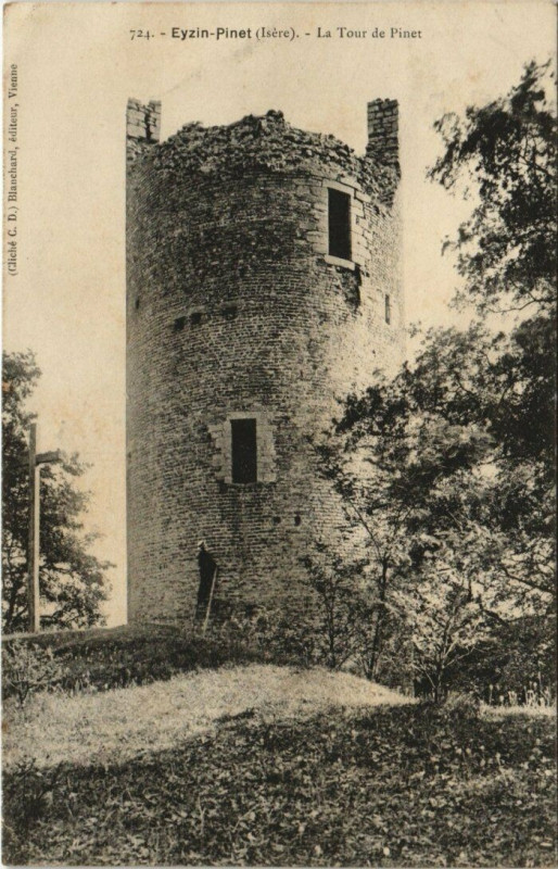 Carte postale ancienne Eyzin Pinet - La Tour de Pinet à Eyzin-Pinet