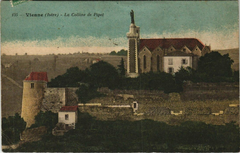 Carte postale ancienne Vienne - La Colline de Pipet à Vienne