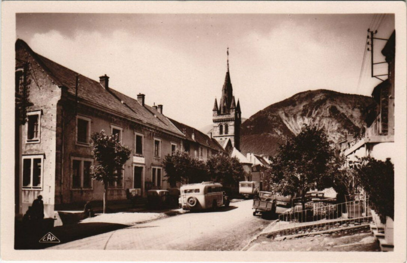 Carte postale ancienne Corps - Rue des Fosses à Corps