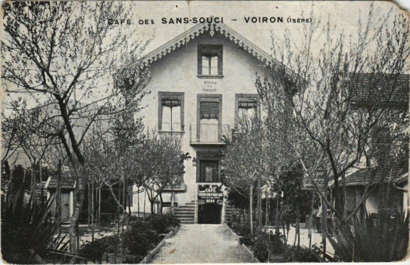 Carte postale ancienne Cafe des Sans-Souci - Voiron - à Voiron