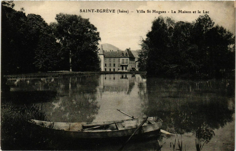 Carte postale ancienne Saint-Egreve - Villa St-Hugues - La Maison et le Lac France à Saint-Égrève