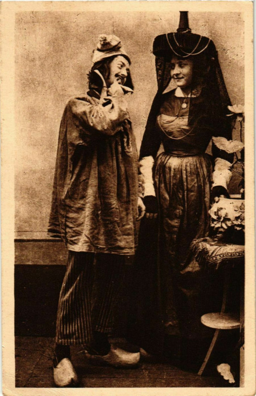 Carte postale ancienne Anciens Costumes Bressans - Invitation a la Danse France