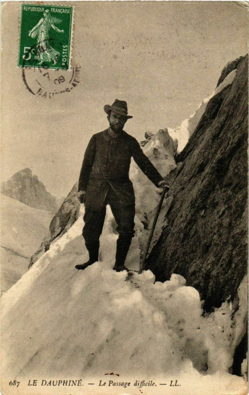 Carte postale ancienne Le Dauphine - Le Passage Difficile France au Passage